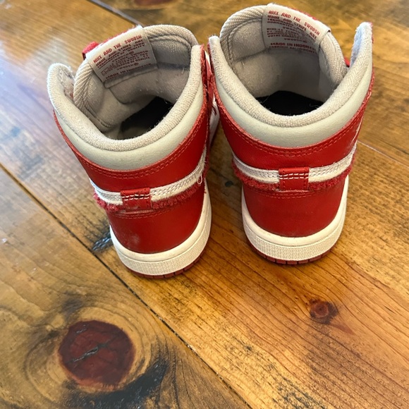 Nike Air Jordan Shoes - Red - Toddler - 12C - Picture 4 of 5